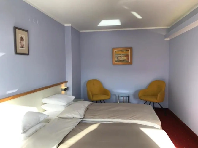 Triple room