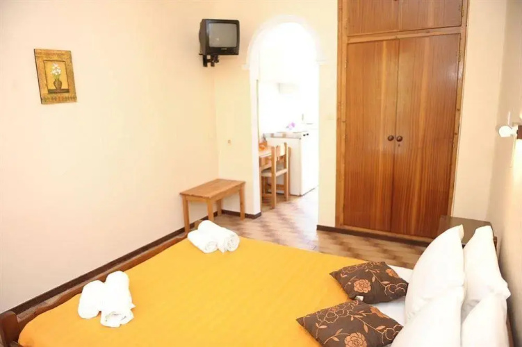 Phivos Hotel