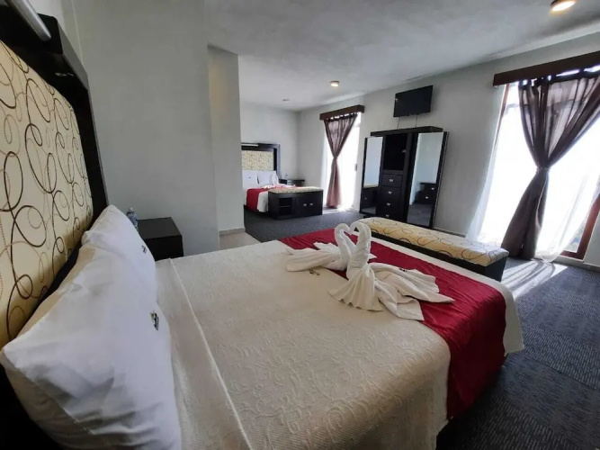 Hotel Sierra Norte Inn