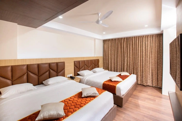 Quadruple Suite