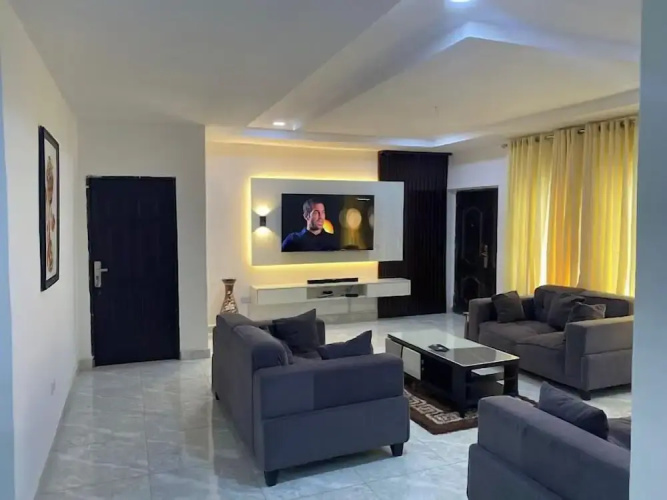 Lavish Apartment