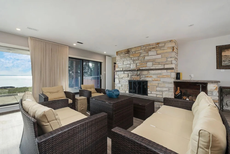 Modern Luxury Furnished, Surrounding St-Lawrence River View, Tranquil