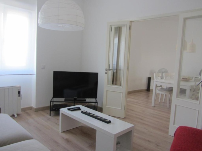 3 Bedrooms Apartment