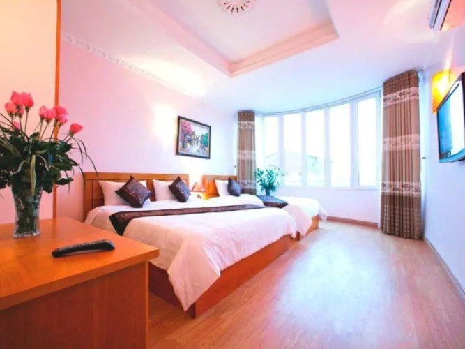 Deluxe Double room with city view