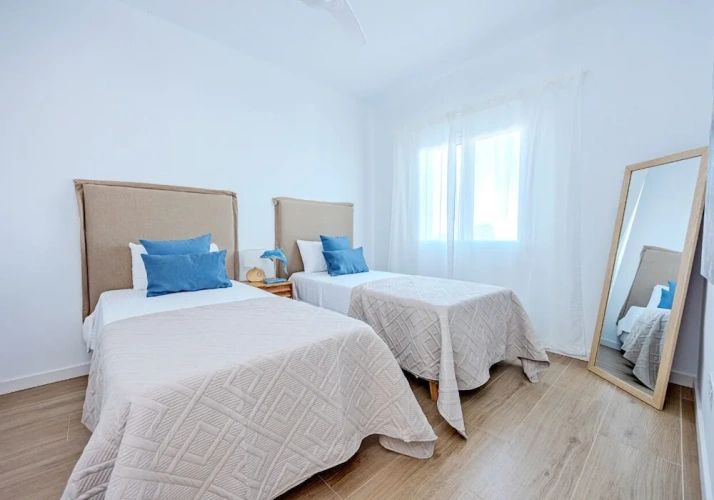 2 Bedrooms Villa