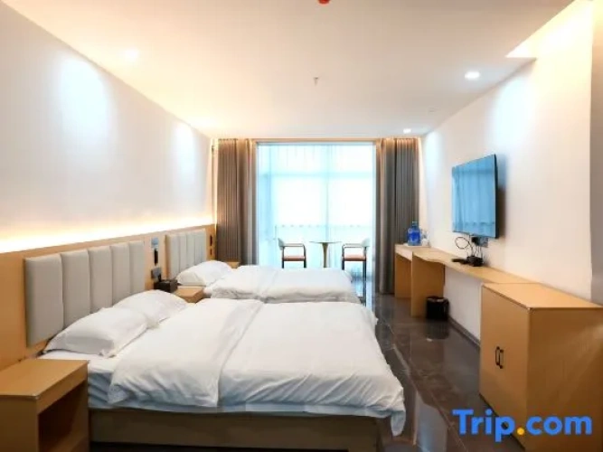 Deluxe Quadruple room