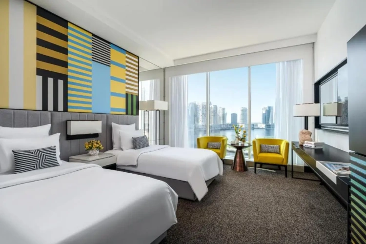 Deluxe Twin room with canal view