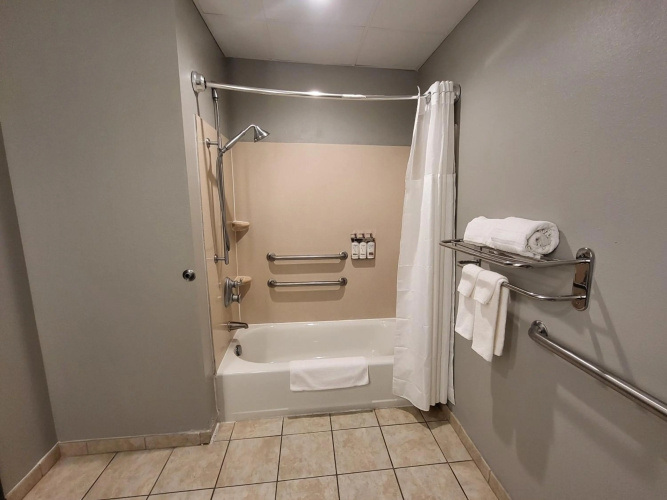 Comfort Inn & Suites Miami - Route 66