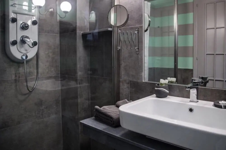 Design 4 Rooms