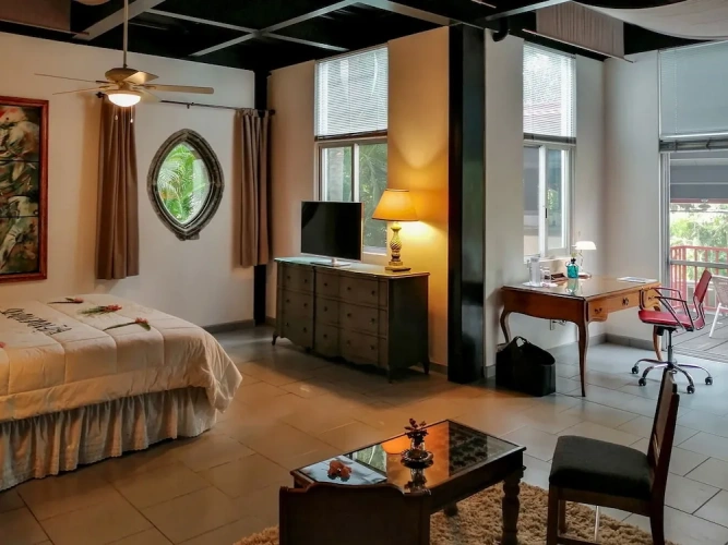 Deluxe Suite
