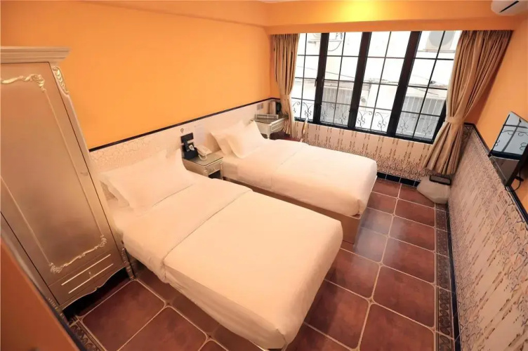 Billion family Inn