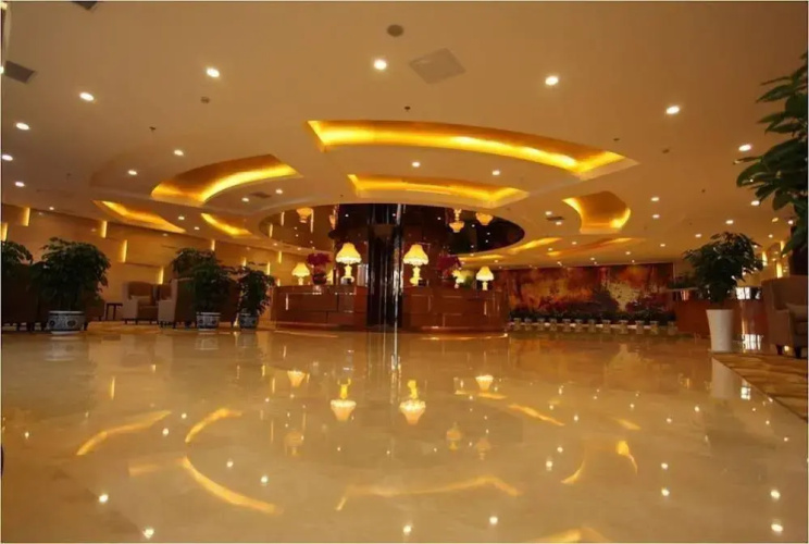 Hongrui Grand View International Hotel
