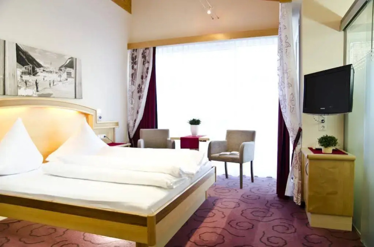 Hotel Charly