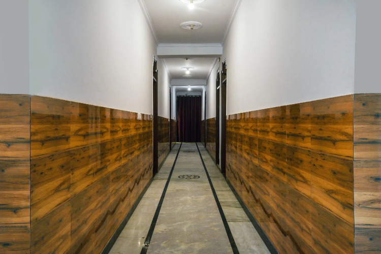 OYO 13772 hotel krishna