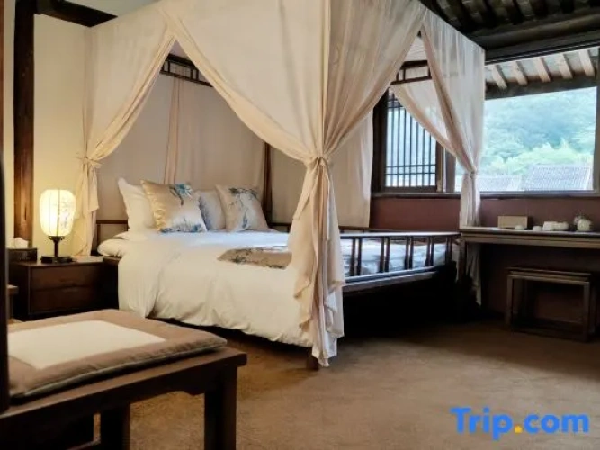 Standard Double room with garden view