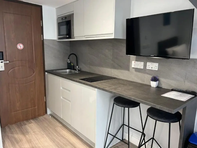 Deluxe Suite