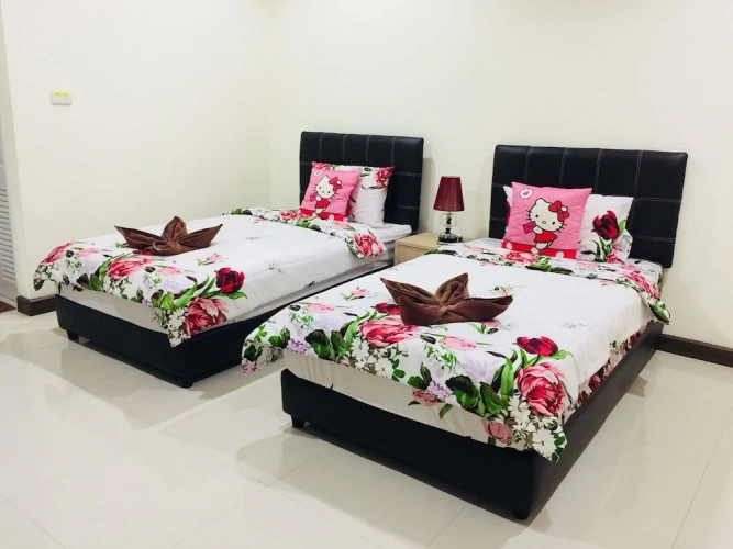 Standard Twin room with balcony