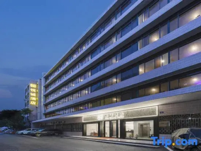 Y.C  hotel