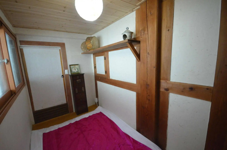 Edam Hanok