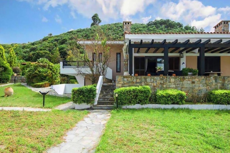 3 Bedrooms Cottage