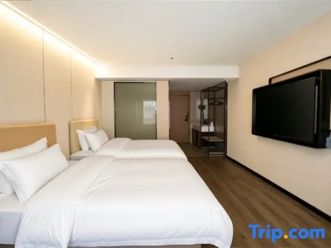 Standard Double room with river view