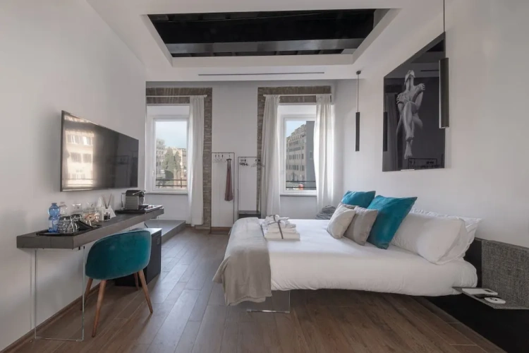 Deluxe room with city view