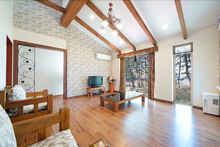 Taean Jaderak Pension