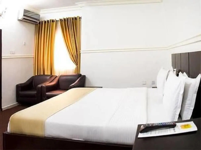 Bjorne Classic Suites