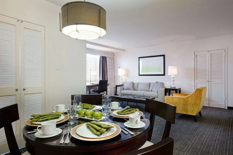 State Plaza Hotel photo 12