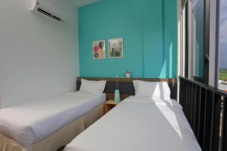 2 Bedrooms Apartment