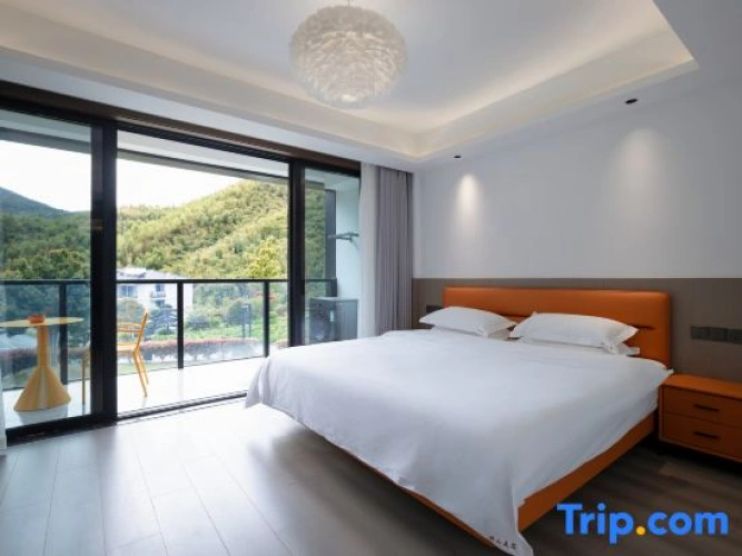 Standard Double Family room with balcony