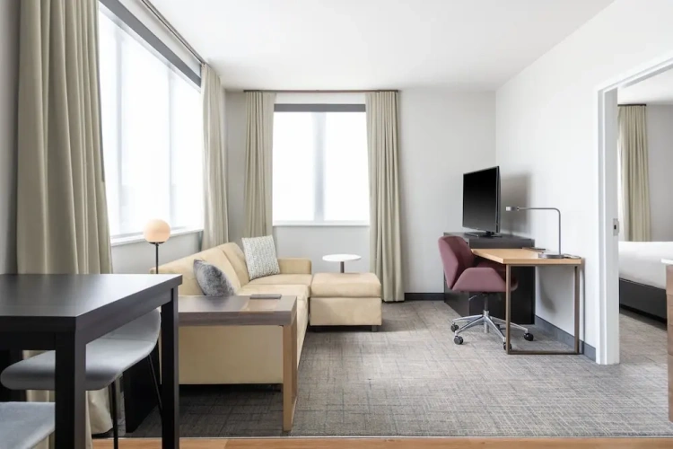 1 Bedroom Suite