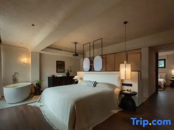 Family Suite with balcony