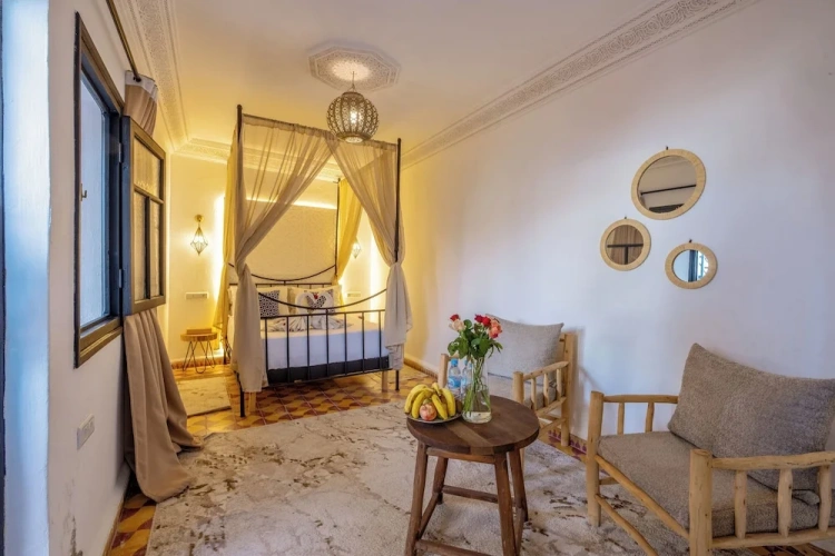 Standard Double room with city view