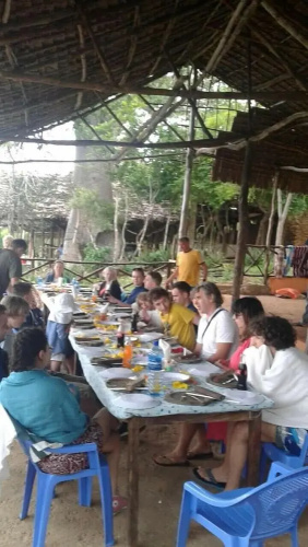 Wasini Dolphin Divers Lodge - Hostel