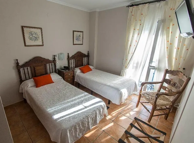 Standard Twin room with balcony