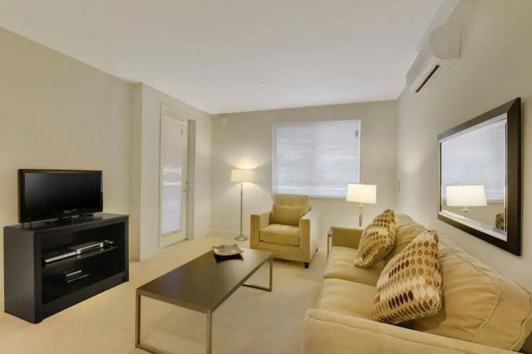 Oakwood At Via