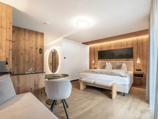 Deluxe Double room with balcony