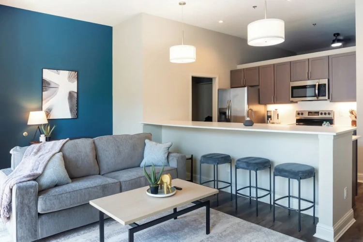 2 Bedrooms Apartment