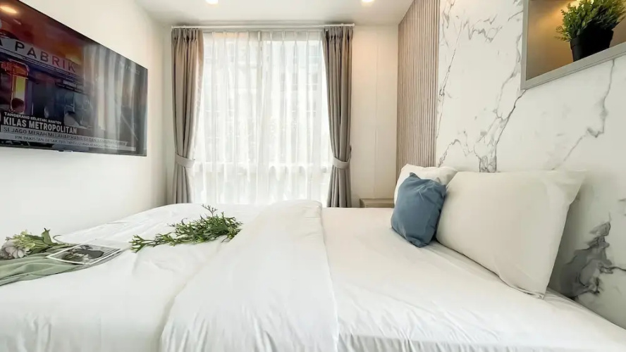 Modern Classic Touch 1Br Apartment At Tokyo Riverside Pik 2