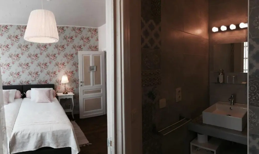 Standard Double room with view