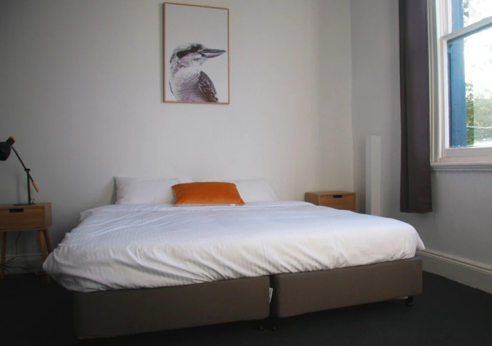 College Lawn Hotel - Hostel
