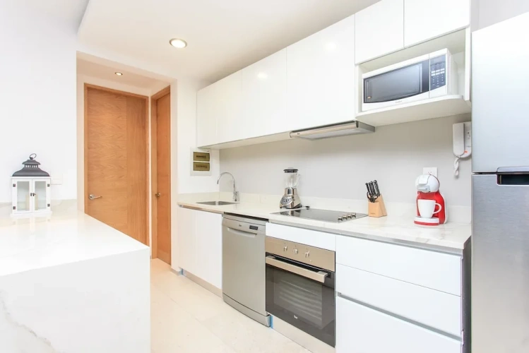 1 Bedroom Apartment with ocean view