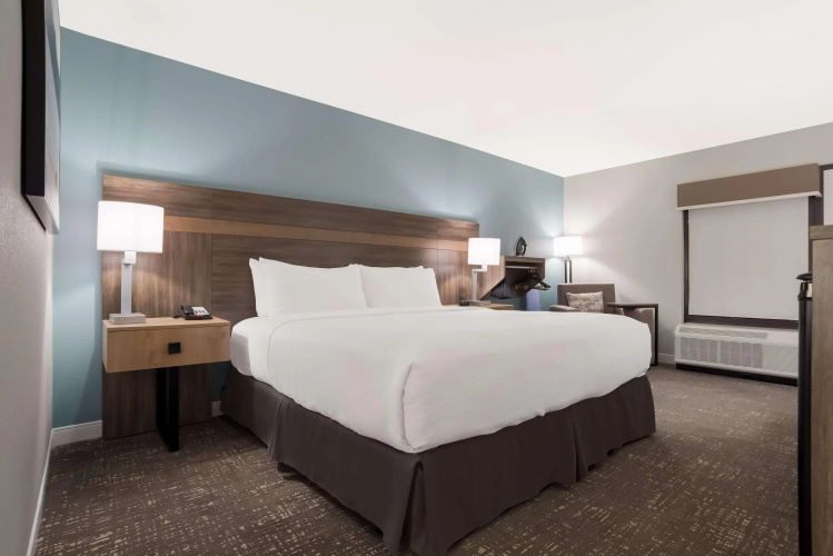 Best Western Flagship Inn