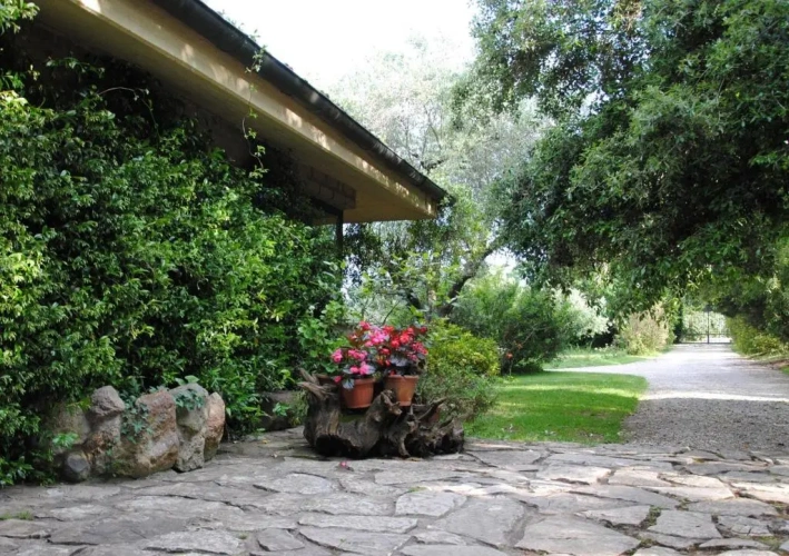 3 Bedrooms Cottage