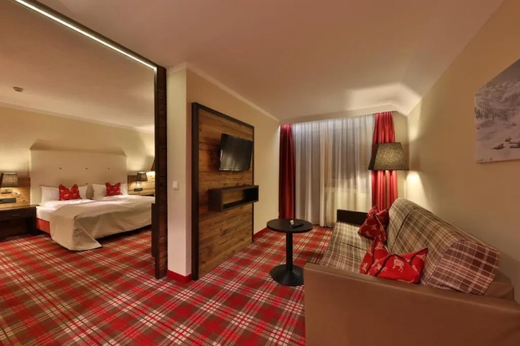 Deluxe Suite