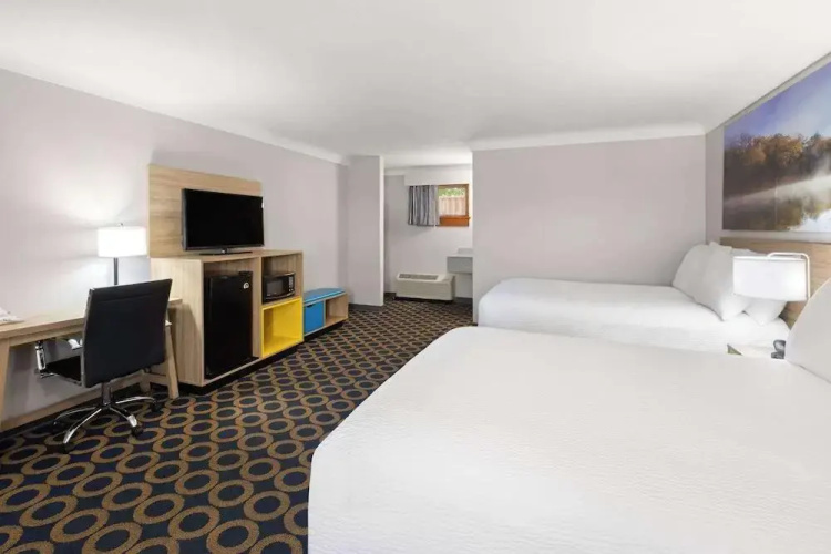 Days Inn By Wyndham Wauseon
