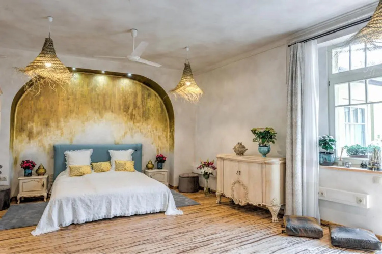 Lotus apartment