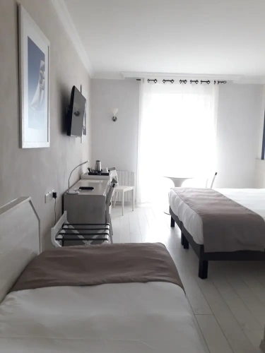 Superior Triple room with sea view