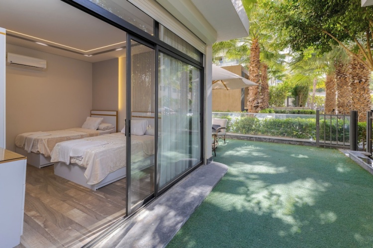 2 Bedrooms Comfort Apartment with garden view